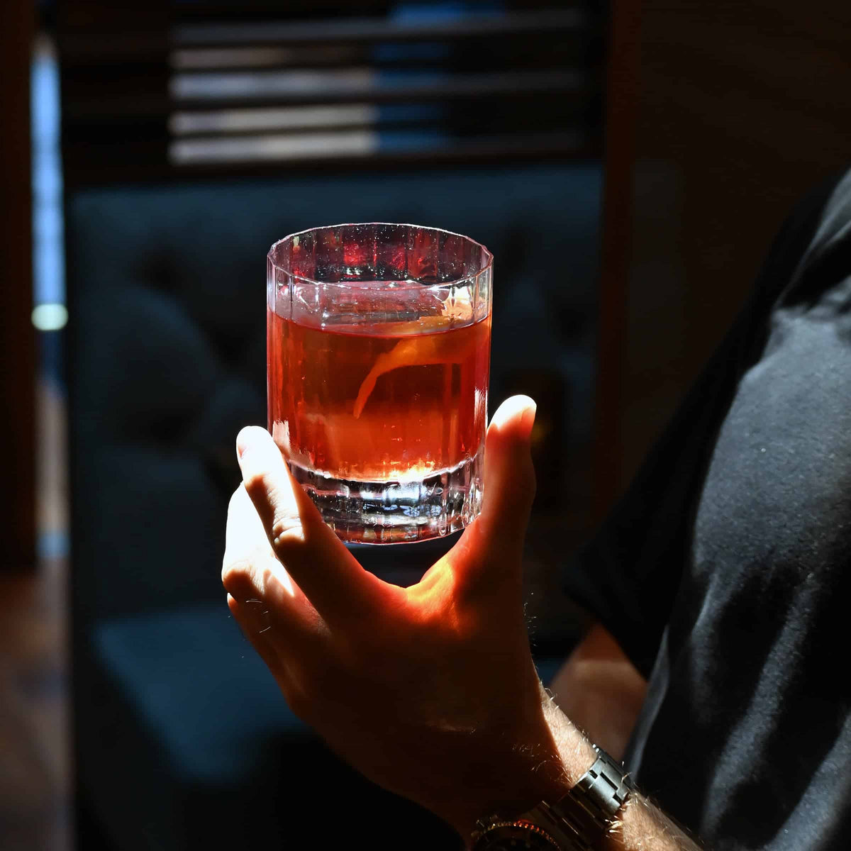 Luigi Bormioli Bach Whiskey Karaf 70 Cl - 4X Tumbler D.O.F. 33,5 Cl - 5 Stuks - Glazen.nl